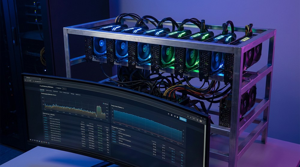 Mining-Farm mit Grafikkarten zum Schürfen von Kryptowährungen